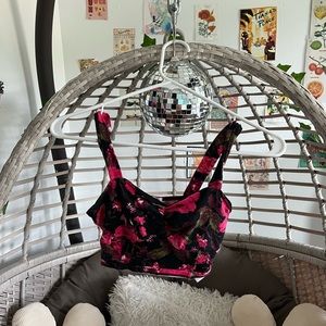 pink and black floral top